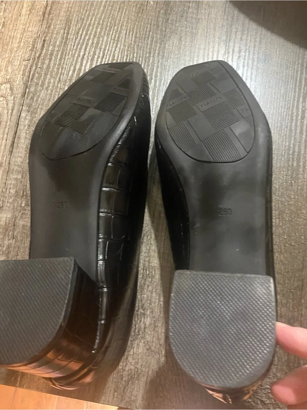 Black Croc-Embossed Women's Square-Toe Flats